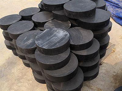 兰山区板式橡胶支座由若干层橡胶片与薄钢板经加压硫化